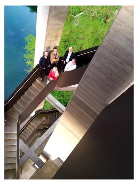 Visite guidée de l’exposition 'Stëmme vun der Schmelz' en hommage à l’ancien site industriel et à ses ouvriers.